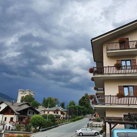 Hotel Ristorante Chateau Aymavilles Dış mekan fotoğraf